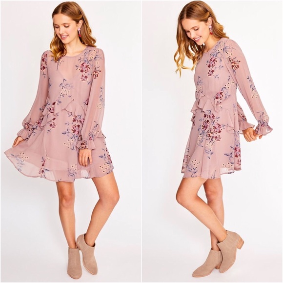 Astr Dresses & Skirts - Astr floral dress